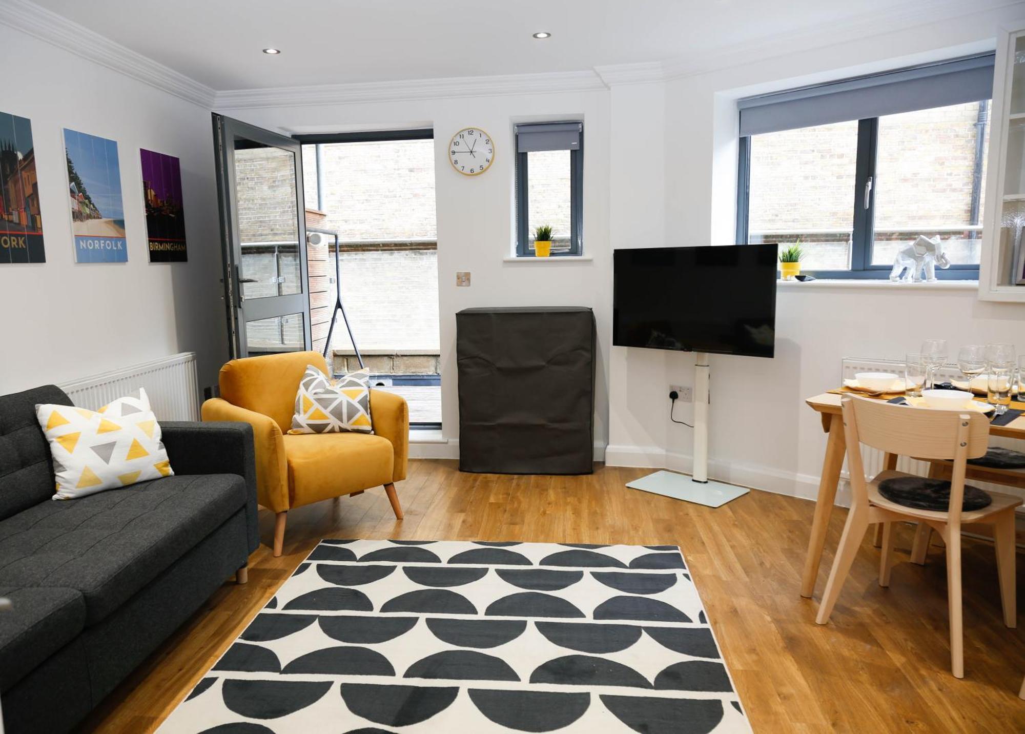 New Luxury Apartments In Central Location Next To Shops, Cafes, Bars & Metro Londra Dış mekan fotoğraf