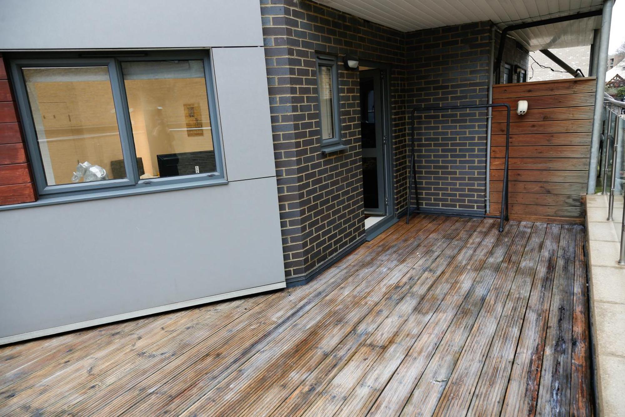 New Luxury Apartments In Central Location Next To Shops, Cafes, Bars & Metro Londra Dış mekan fotoğraf